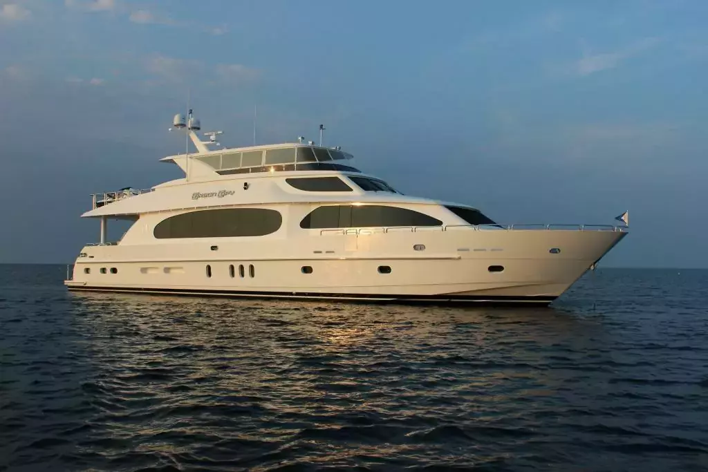 Carbon Copy by Hargrave - Special Offer for a private Motor Yacht Charter in Fort-de-France with a crew