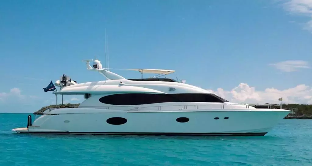 Chip by Lazzara - Special Offer for a private Motor Yacht Charter in Fort-de-France with a crew