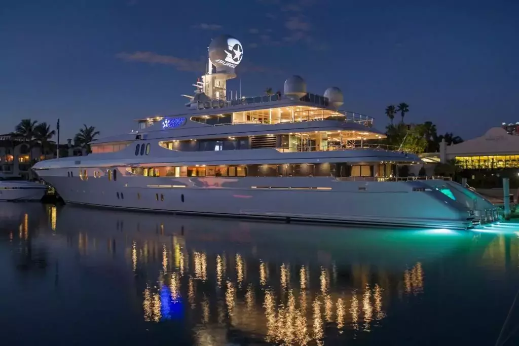 Double Down by Codecasa - Top rates for a Charter of a private Superyacht in Guadeloupe