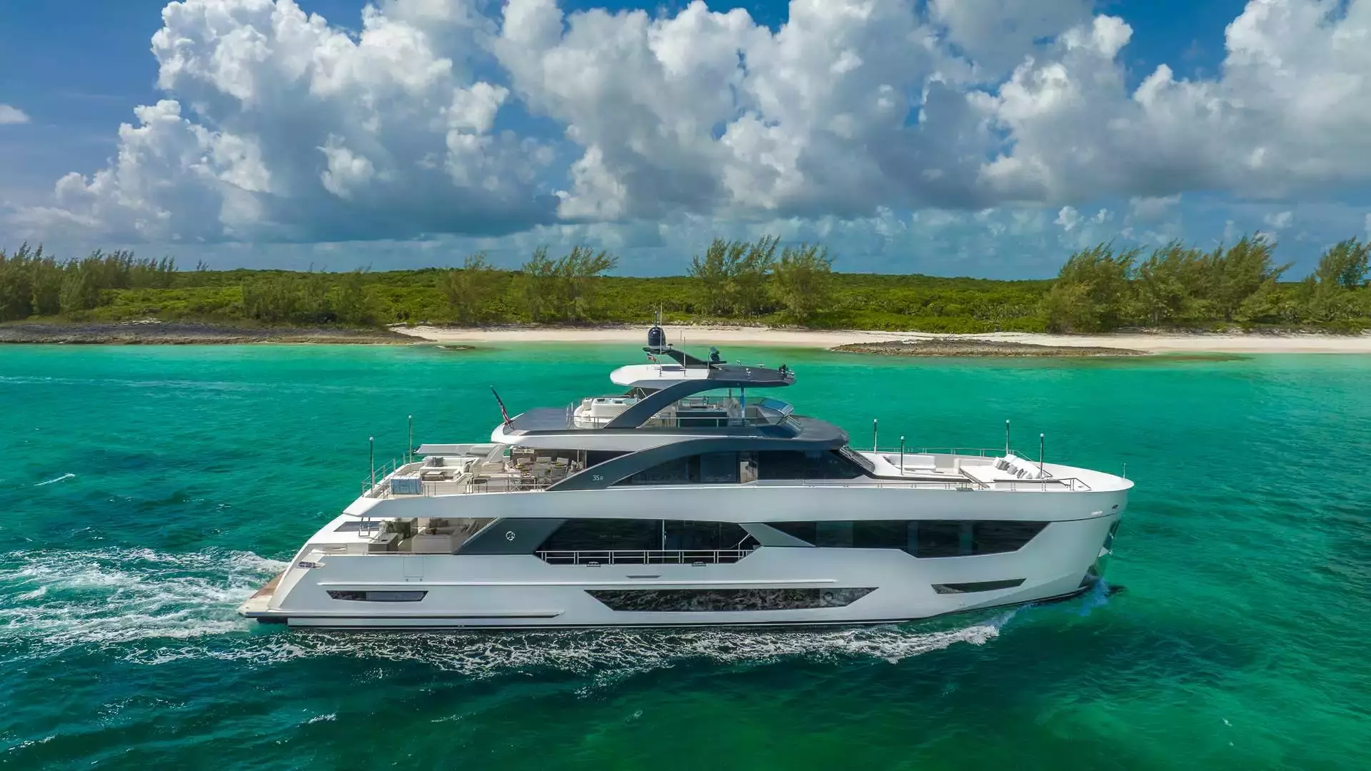 Entrepreneur by Ocean Alexander - Special Offer for a private Superyacht Charter in Virgin Gorda with a crew
