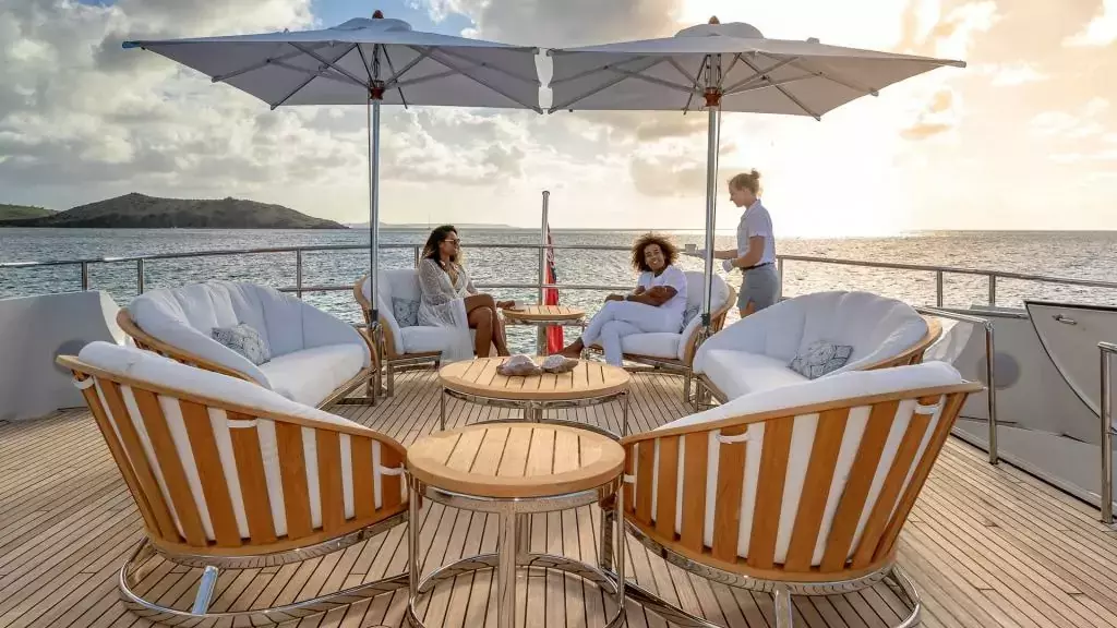 Lionshare by Heesen - Special Offer for a private Superyacht Charter in St Thomas with a crew