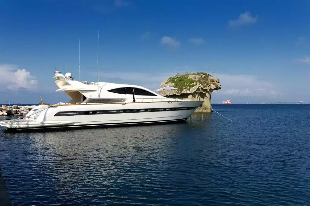 Ludi by Cerri Cantieri Navali - Special Offer for a private Motor Yacht Charter in Naples with a crew