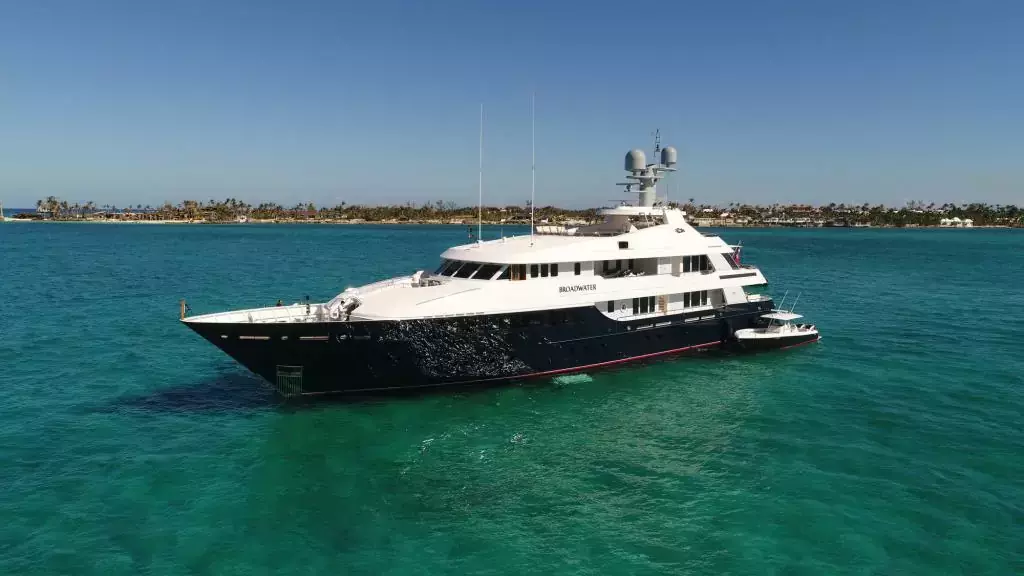 Picnic by Feadship - Top rates for a Charter of a private Superyacht in Martinique