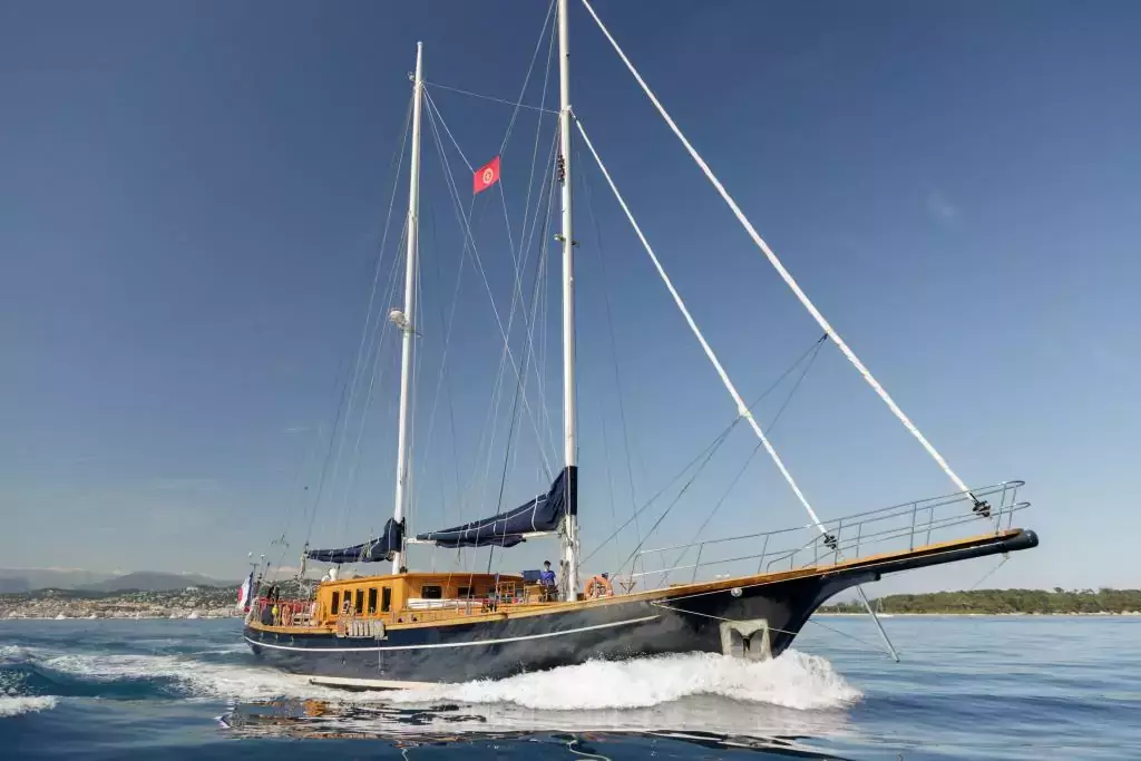 Spirit by Amels - Special Offer for a private Superyacht Charter in Le Marin with a crew
