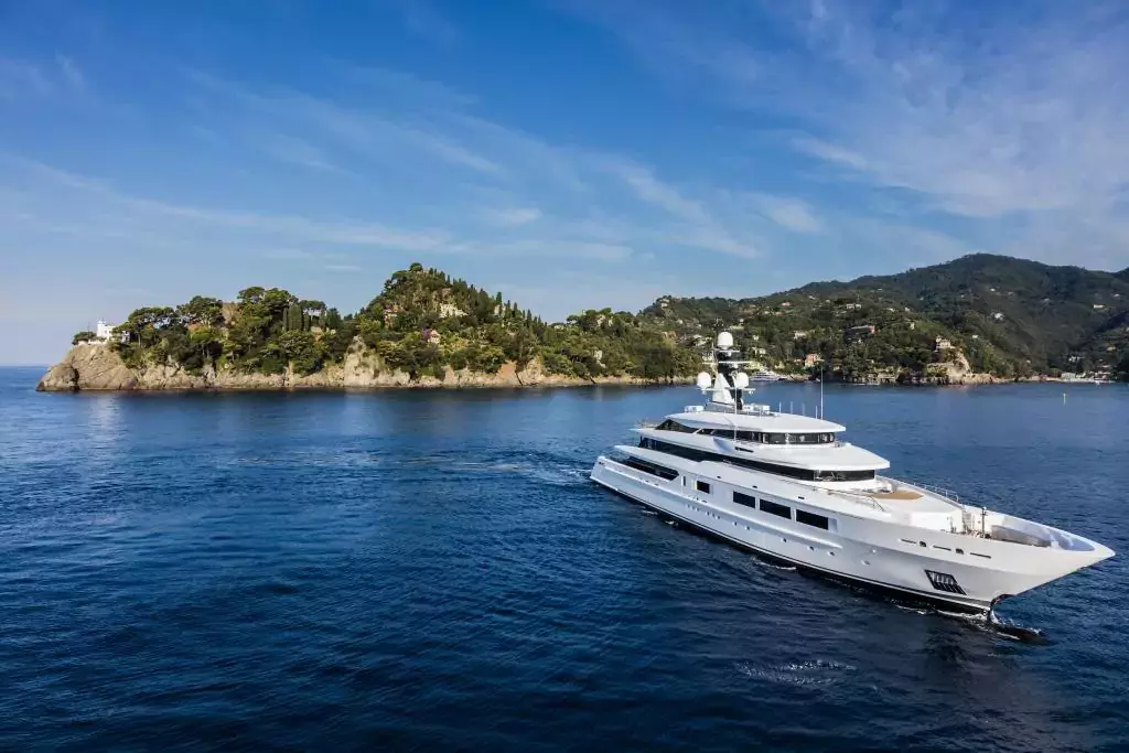 Suerte by Tankoa Yachts - Special Offer for a private Superyacht Charter in St Thomas with a crew