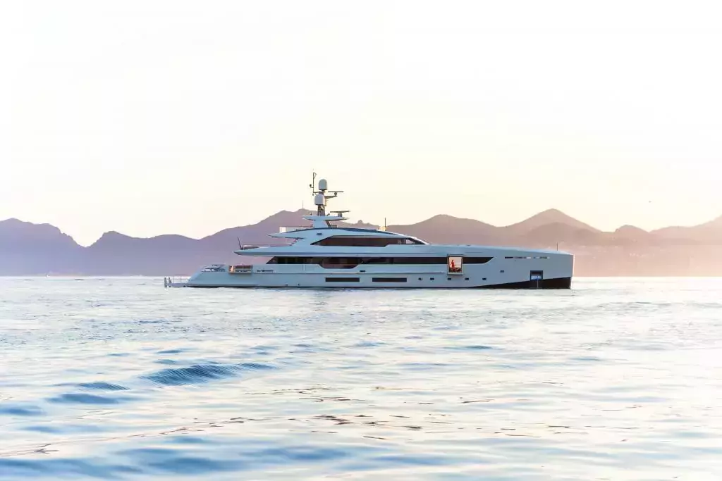 Vertige by Tankoa Yachts - Special Offer for a private Superyacht Charter in St Thomas with a crew