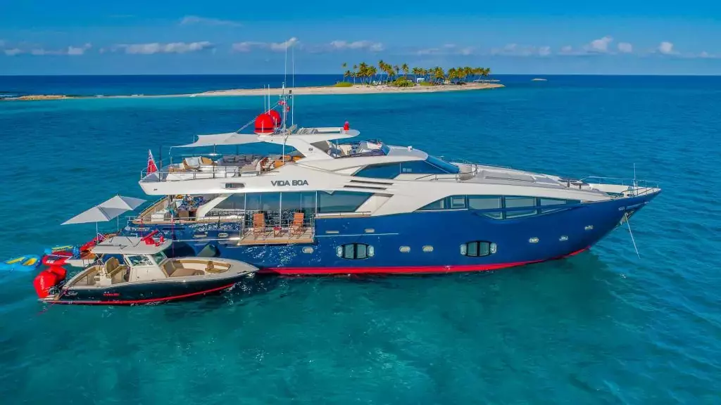 Vida Boa by Ferretti - Special Offer for a private Motor Yacht Charter in St Thomas with a crew