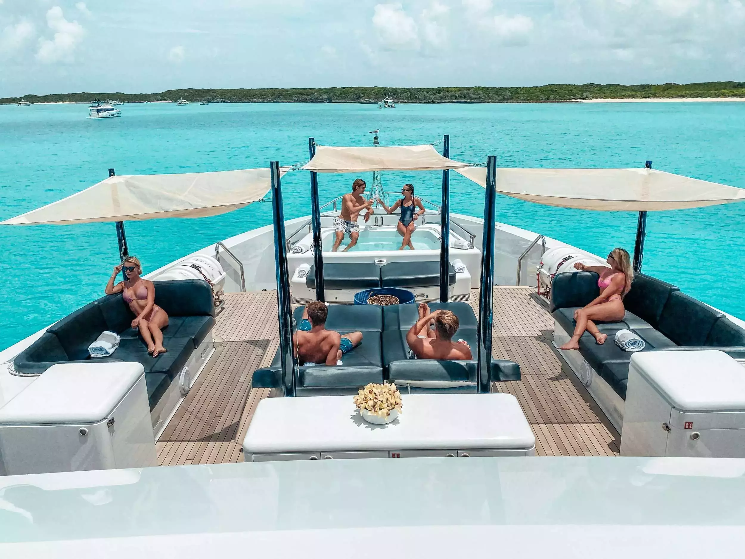 Oculus by Oceanfast - Top rates for a Rental of a private Superyacht in Bahamas