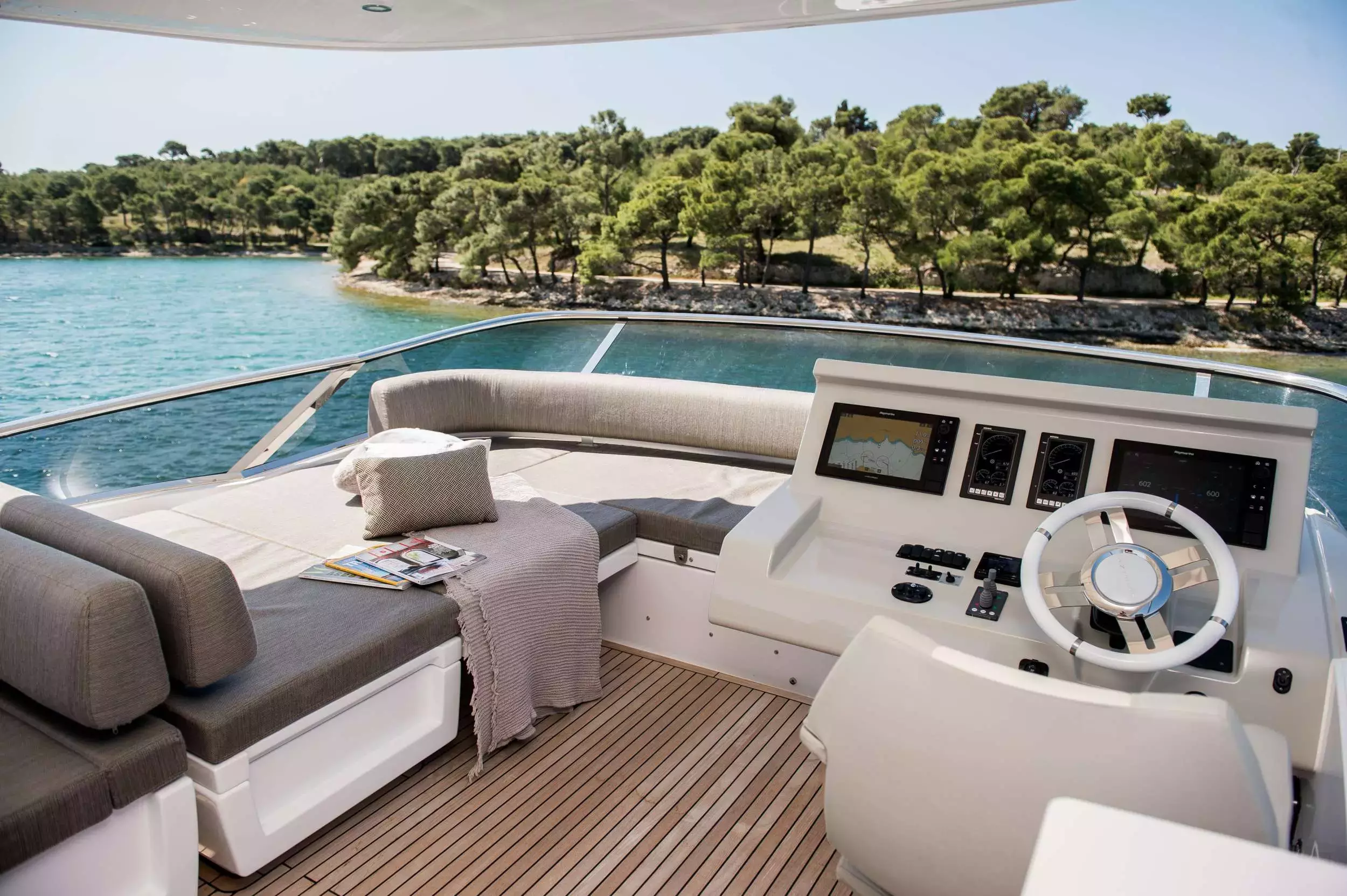 Alyss by Azimut - Special Offer for a private Motor Yacht Charter in Sibenik with a crew