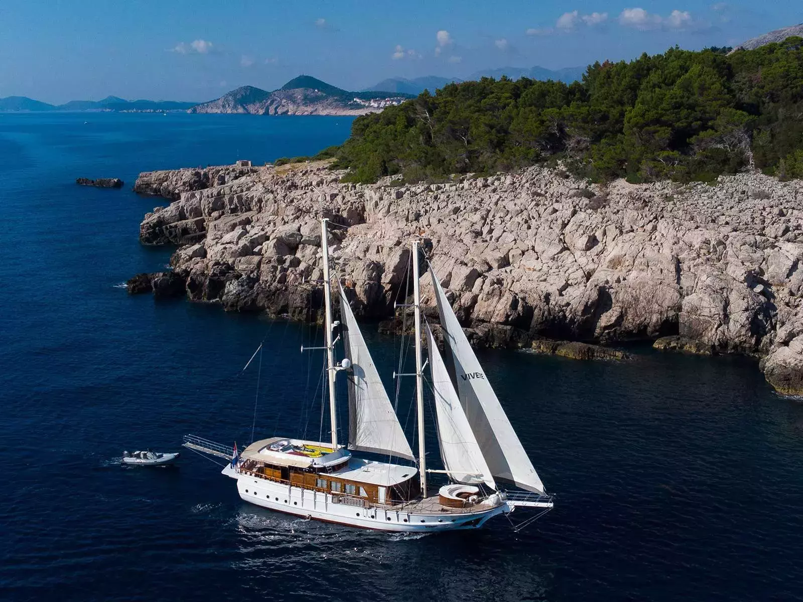 Gulet Vivere by Custom Made - Top rates for a Rental of a private Motor Sailer in Croatia
