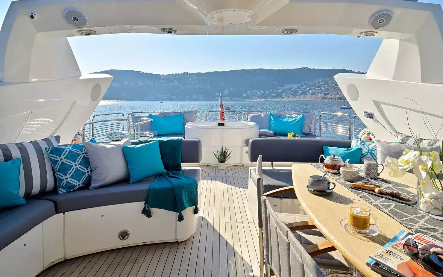 Excelerate Z by Sunseeker - Special Offer for a private Motor Yacht Charter in Amalfi Coast with a crew