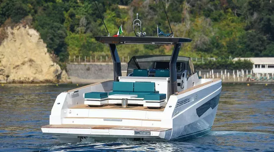 Jolly by Fiart - Special Offer for a private Power Boat Charter in St Tropez with a crew