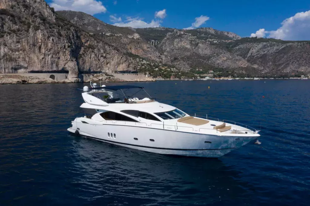 Lady Yousra by Sunseeker - Top rates for a Charter of a private Motor Yacht in Italy
