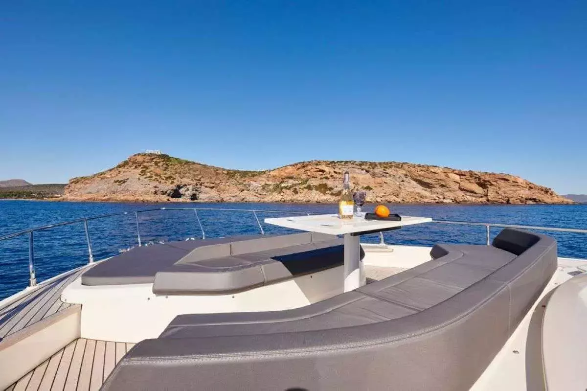 El Petas by Ferretti - Special Offer for a private Motor Yacht Charter in Corfu with a crew