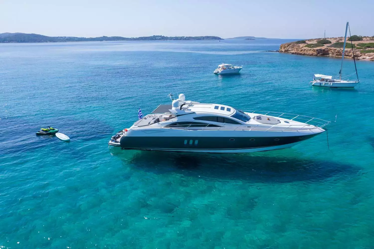 Elentari by Sunseeker - Special Offer for a private Motor Yacht Charter in Sifnos with a crew