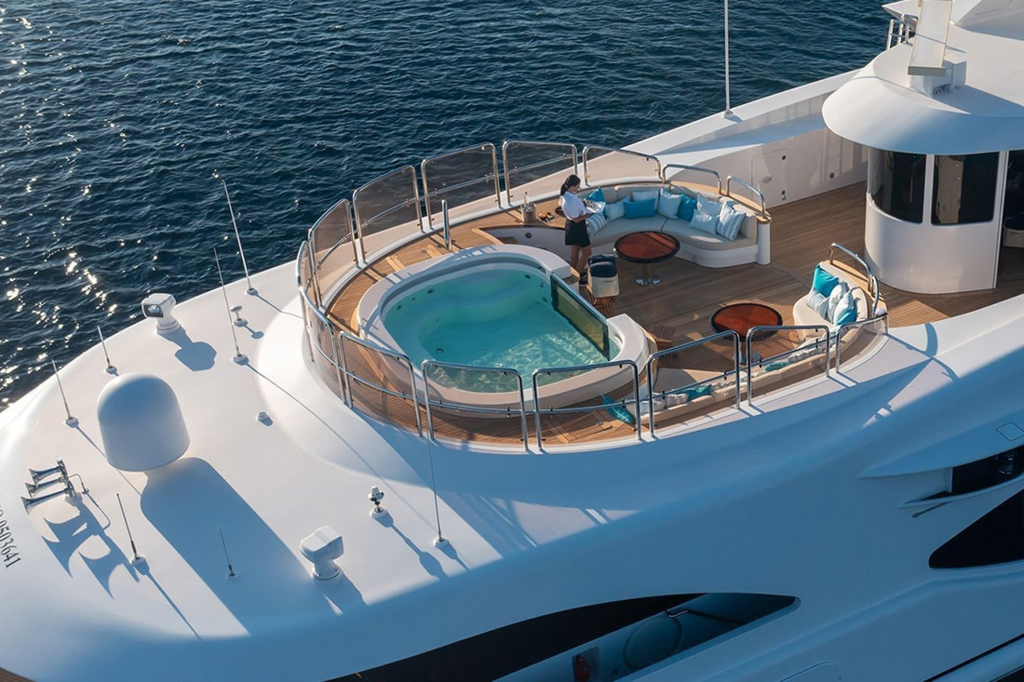 Idyllic by Benetti - Special Offer for a private Superyacht Charter in Corfu with a crew