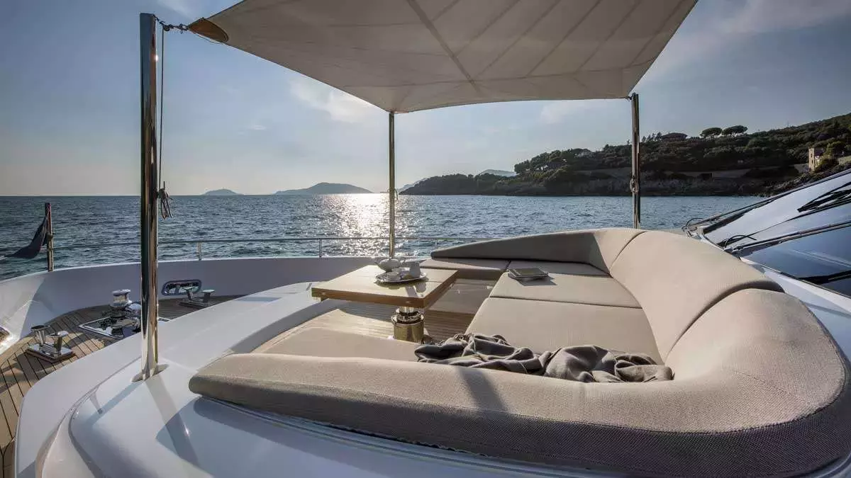 Alexander M by Sanlorenzo - Special Offer for a private Motor Yacht Charter in Gaeta with a crew