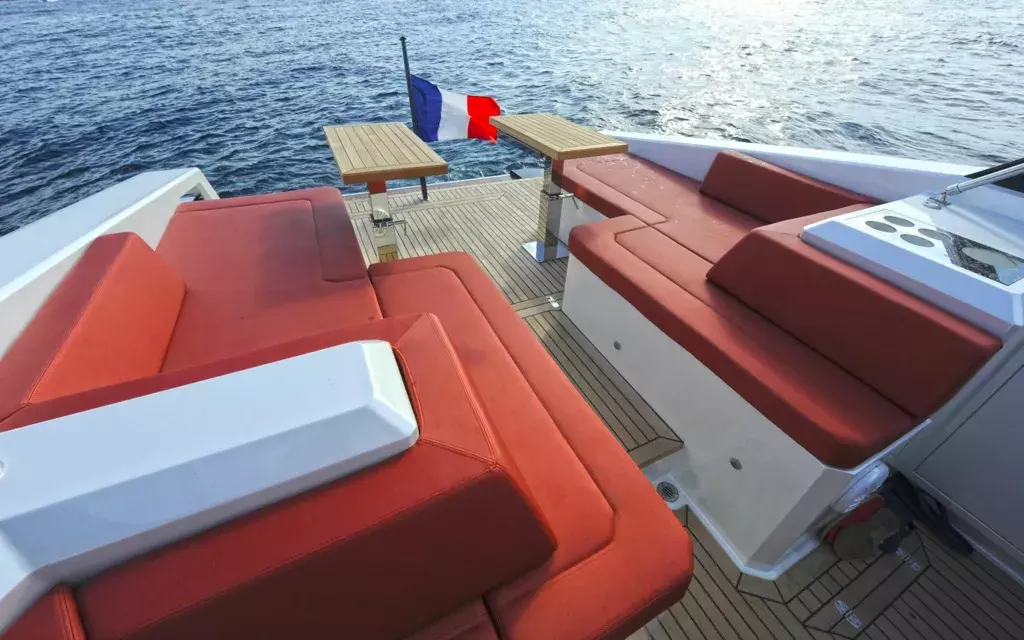 Get Lucky by Mazu - Special Offer for a private Power Boat Charter in Corsica with a crew