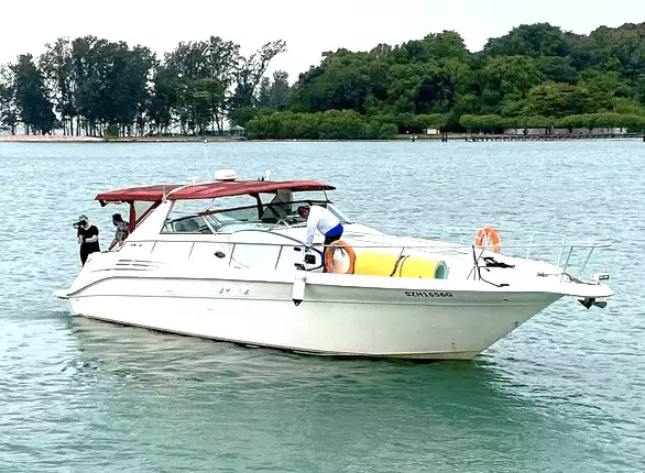 Why Knot II by Custom Made - Special Offer for a private Motor Yacht Charter in Kota Kinabalu with a crew