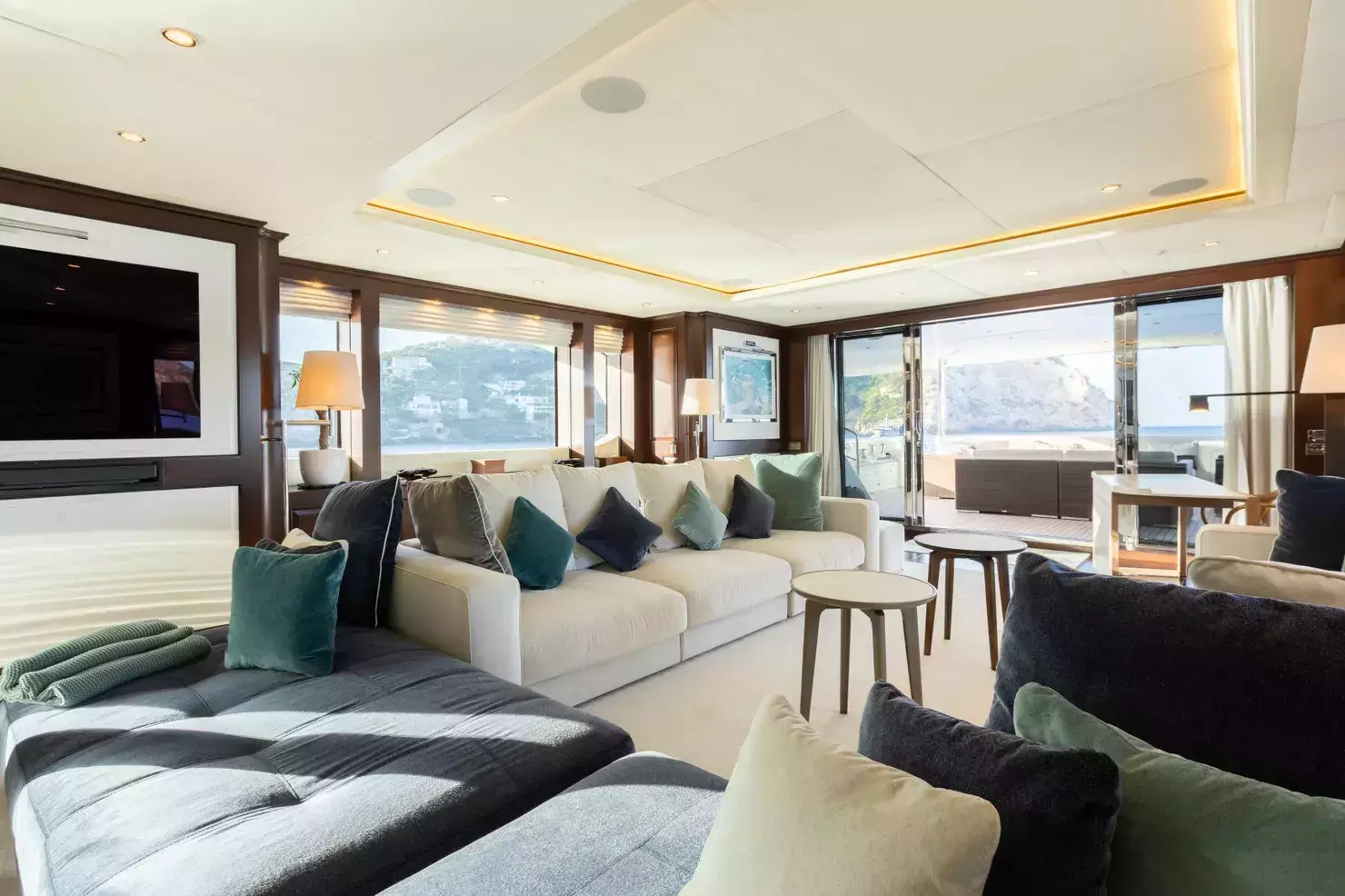 Maximilian Mmiv by Sunrise Yachts - Top rates for a Charter of a private Superyacht in France