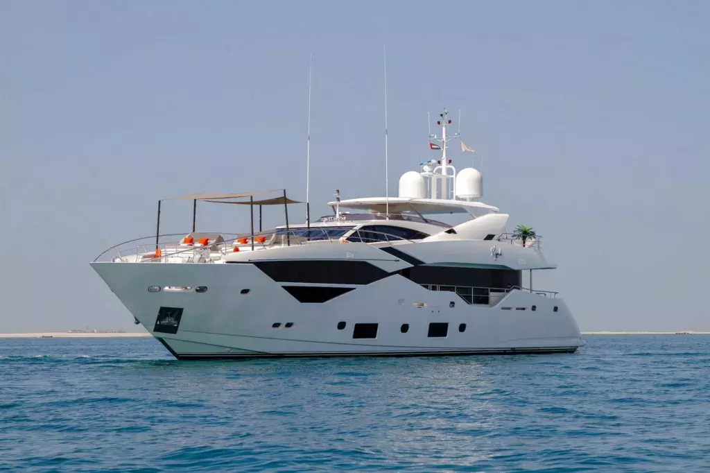 Legende by Sunseeker - Special Offer for a private Superyacht Charter in Male with a crew