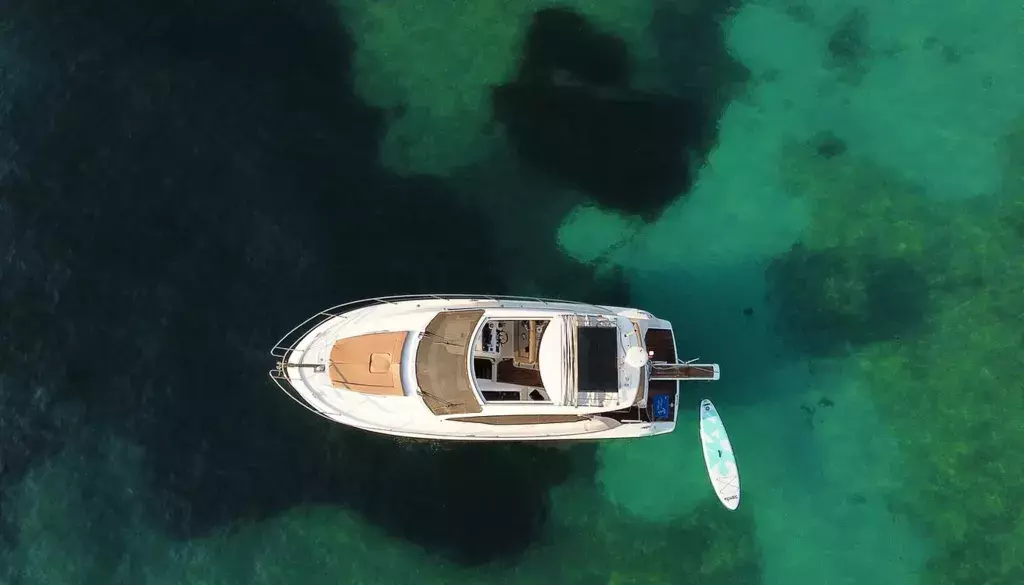 Leader 10 by Jeanneau - Top rates for a Rental of a private Power Boat in Croatia