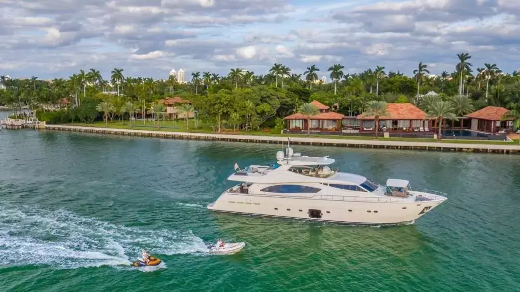 Cinque Mare by Ferretti - Special Offer for a private Motor Yacht Charter in Nassau with a crew