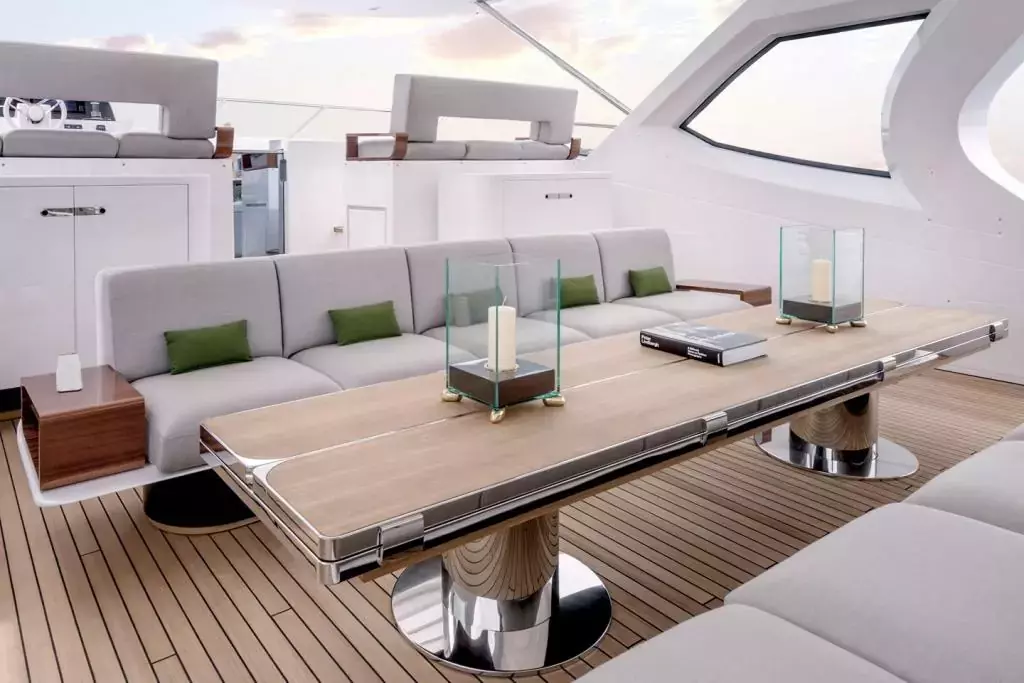 Heed by Azimut - Special Offer for a private Superyacht Charter in La Spezia with a crew