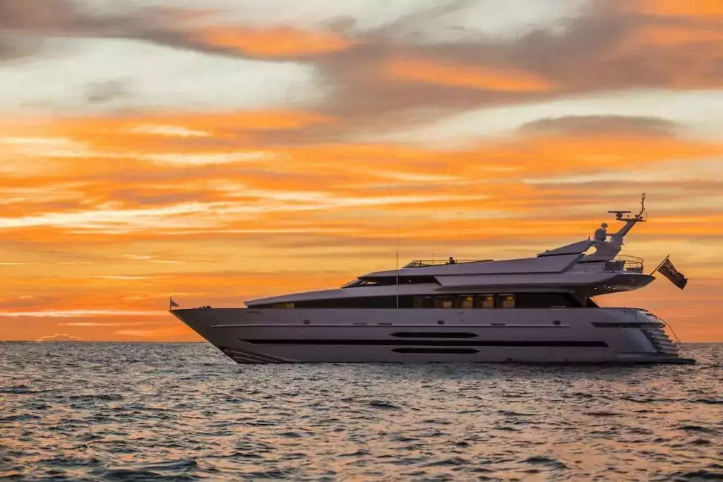 Mohasuwei by Cantieri di Pisa - Special Offer for a private Motor Yacht Charter in Melbourne with a crew