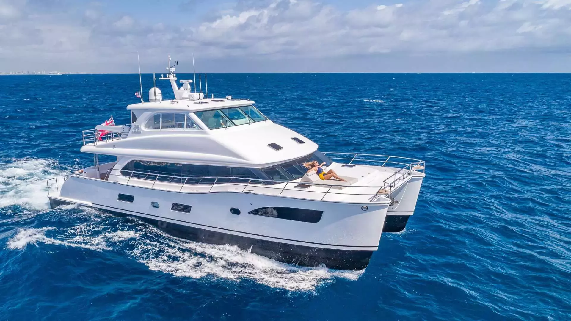 Mucho Gusto by Horizon - Special Offer for a private Power Catamaran Charter in Nassau with a crew