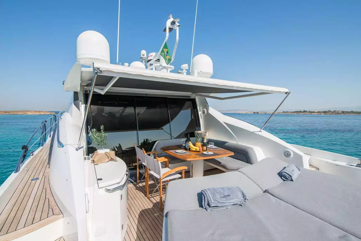 Elentari by Sunseeker - Special Offer for a private Motor Yacht Charter in Zakynthos with a crew