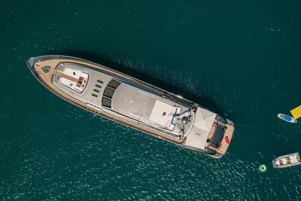 Manu V by Leopard - Special Offer for a private Superyacht Charter in Tuscany with a crew