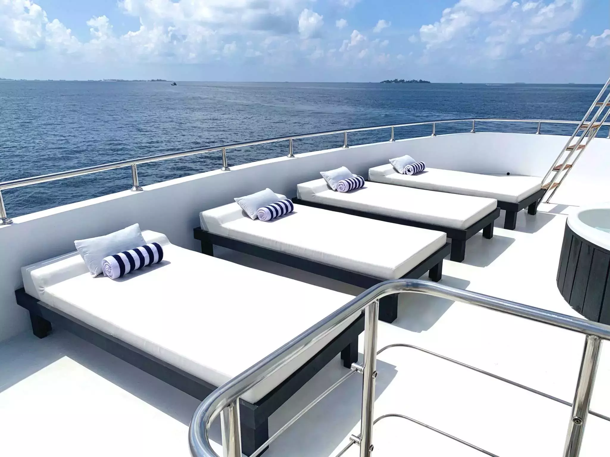 Safira by Custom Made - Top rates for a Charter of a private Superyacht in Tanzania