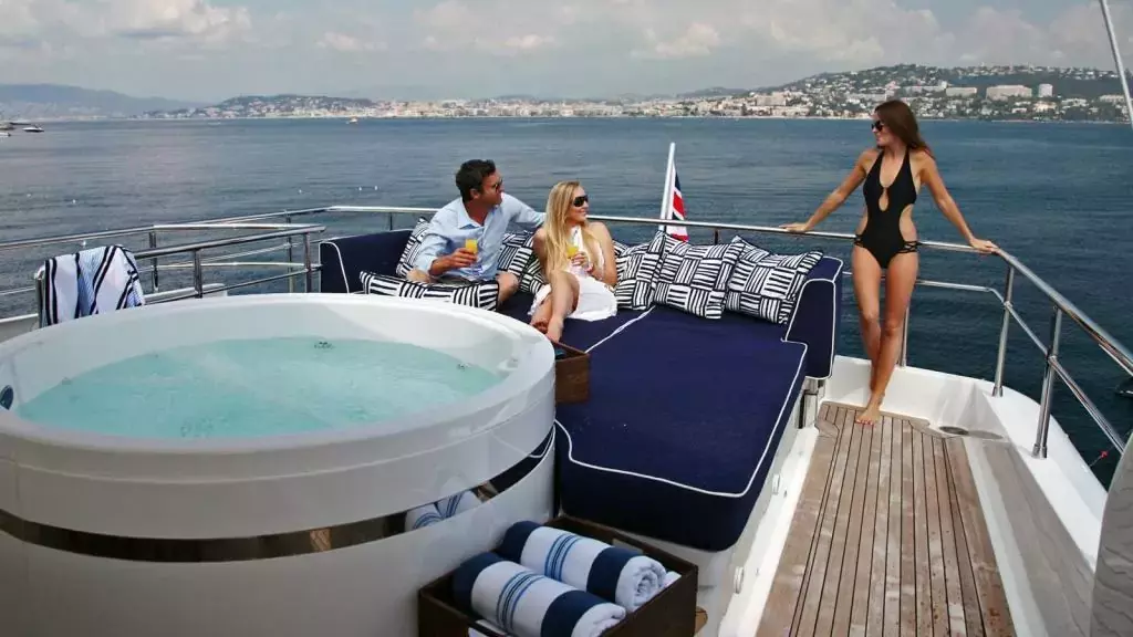 Asha by Maiora - Special Offer for a private Motor Yacht Charter in Zadar with a crew