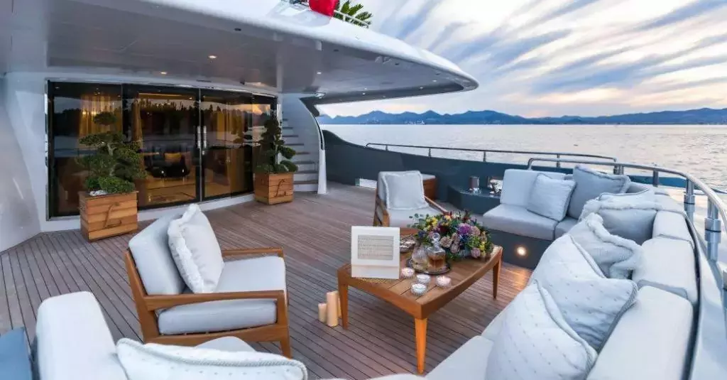 Legenda by Mondomarine - Top rates for a Charter of a private Superyacht in Italy
