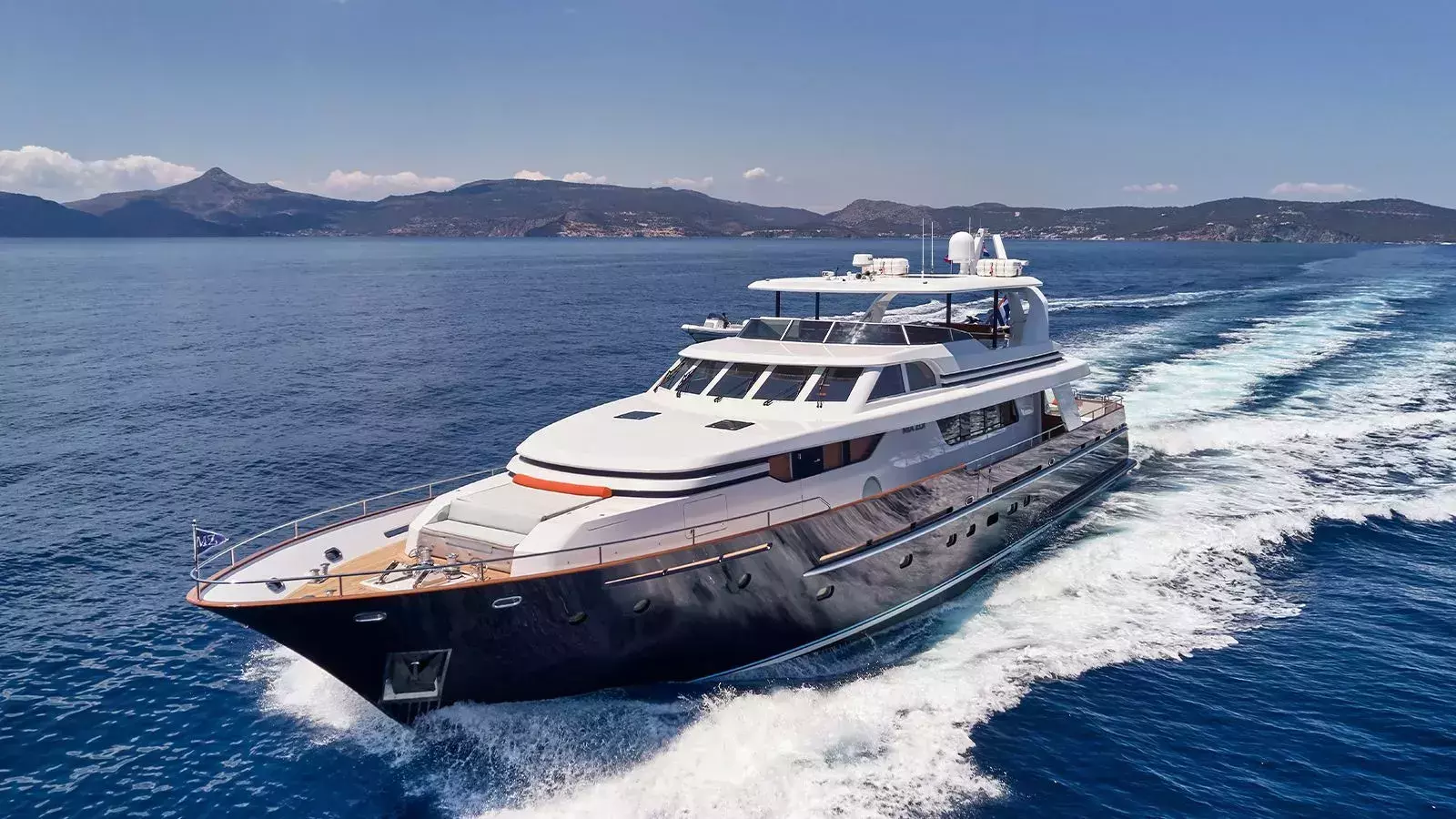 Mia Zoi by Vitters - Special Offer for a private Motor Yacht Charter in Santorini with a crew