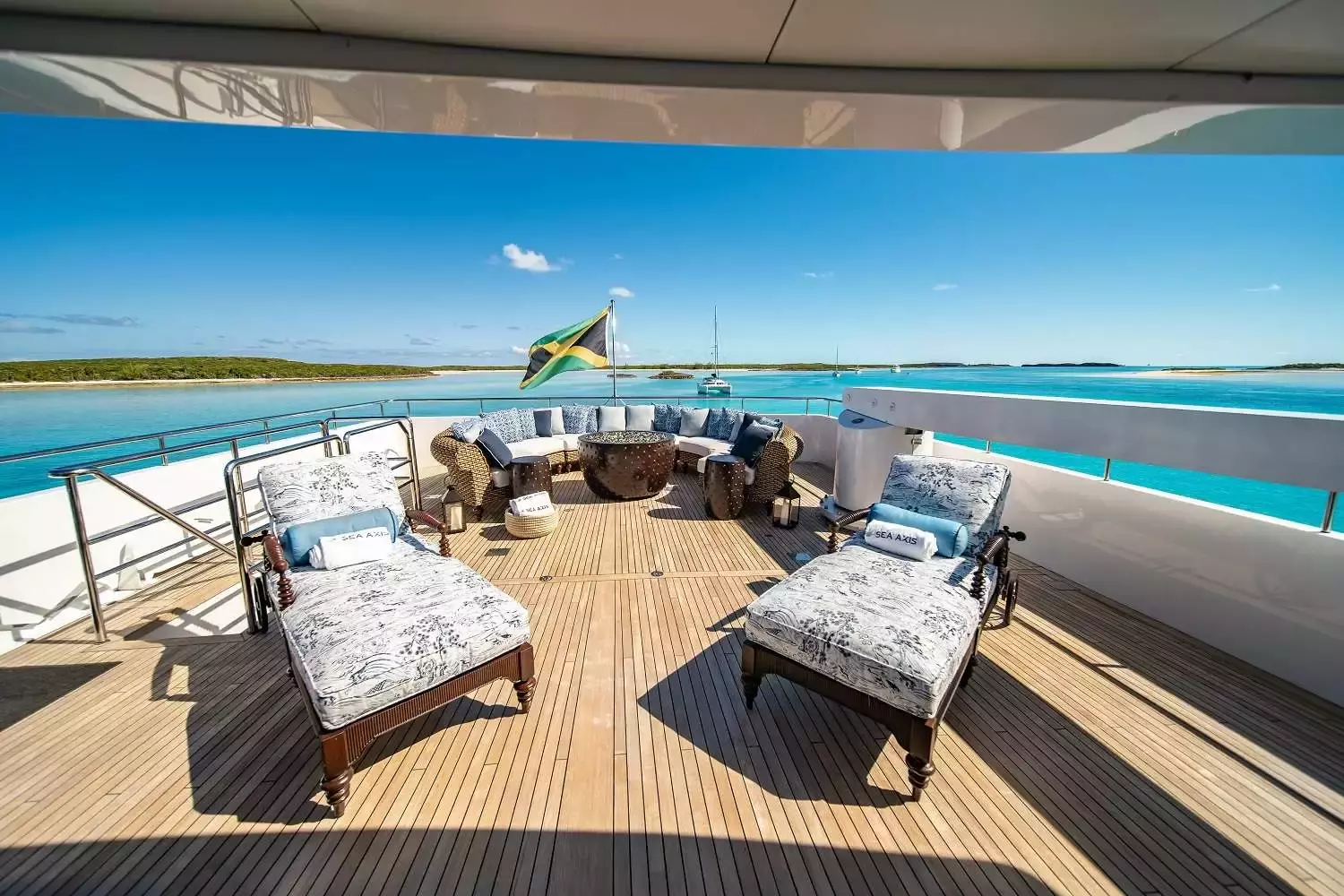 Sea Axis by Heesen - Private Superyacht Charter in Alaska – Special Offer at Boatcrowd
