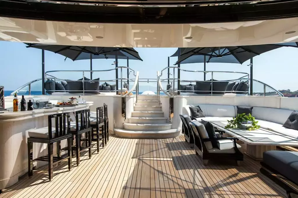 Silver Angel by Benetti - Special Offer for a private Superyacht Rental in Bequia with a crew