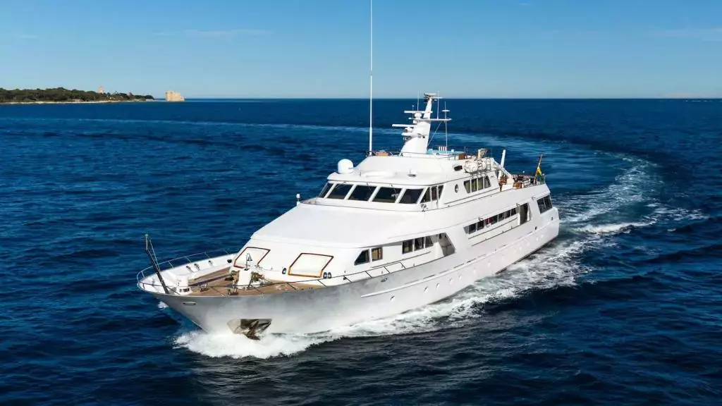 Star of the Sea by Benetti - Special Offer for a private Motor Yacht Charter in Simpson Bay with a crew