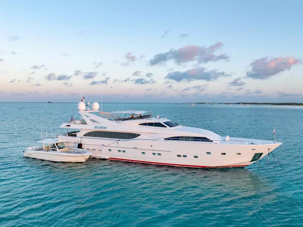 Mambo by Custom Line – Private Superyacht Charter in Abacos – Special Offer at Boatcrowd