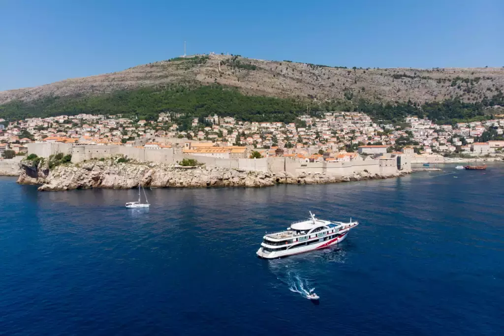 Antaris by Custom Made - Top rates for a Rental of a private Superyacht in Montenegro