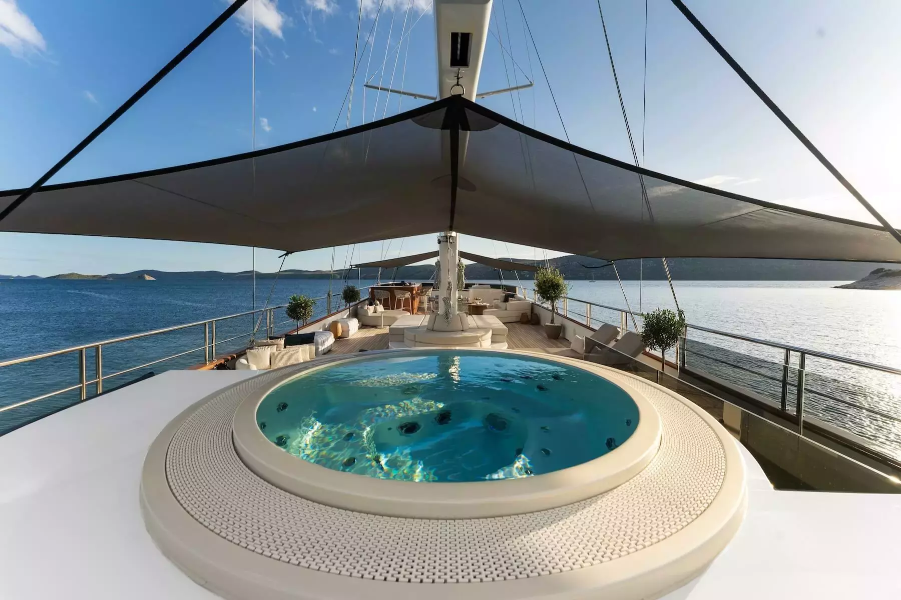 Maxita by Custom Made - Top rates for a Charter of a private Superyacht in Montenegro