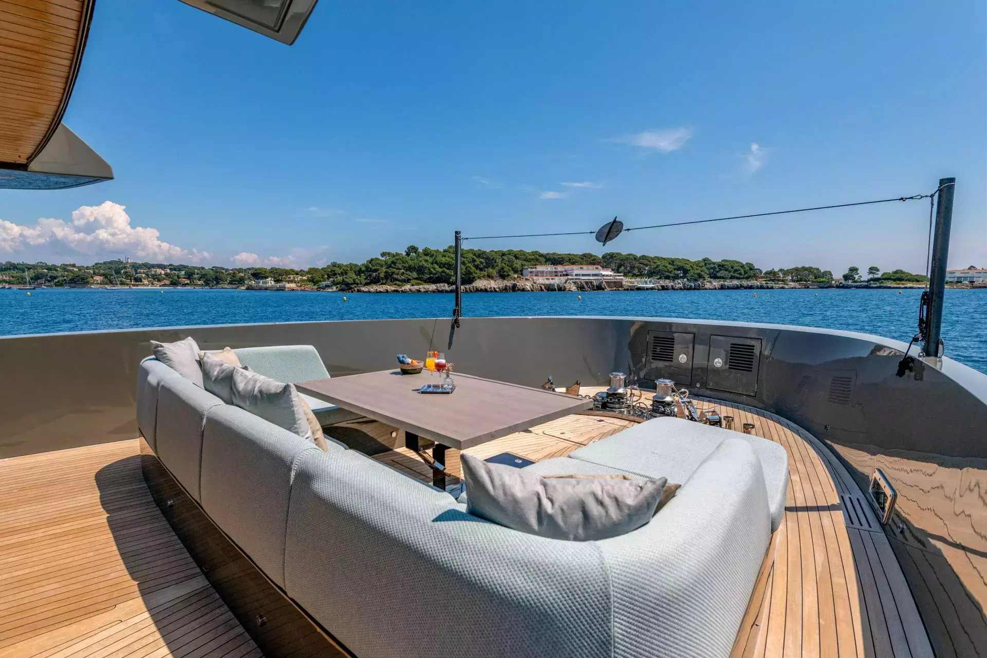 Kokonut's Wally by Wally Yachts – Private Motor Yacht Charter in Cannes – Special Offer at Boatcrowd