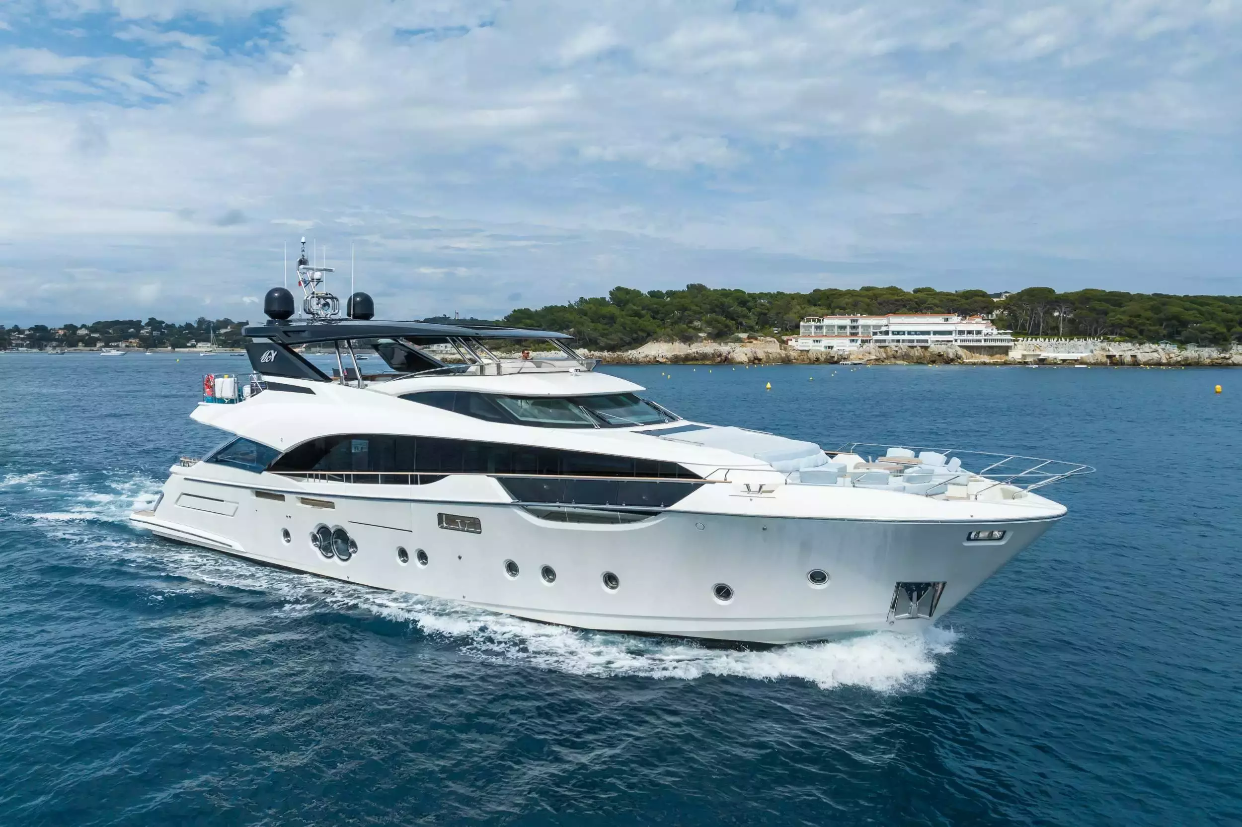 Rocco by Monte Carlo - Special Offer for a private Superyacht Charter in Corsica with a crew