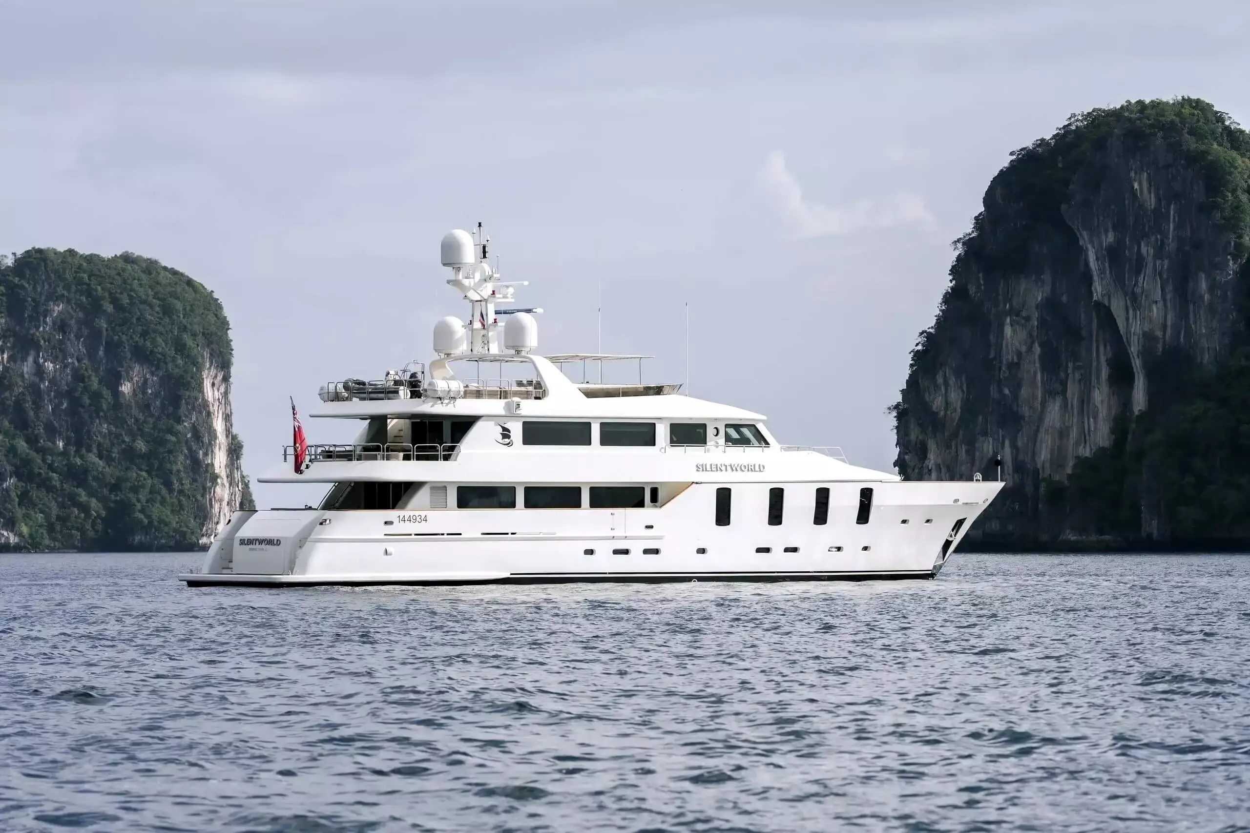 Silentworld by Cies - Oassive - Special Offer for a private Superyacht Charter in Phuket with a crew