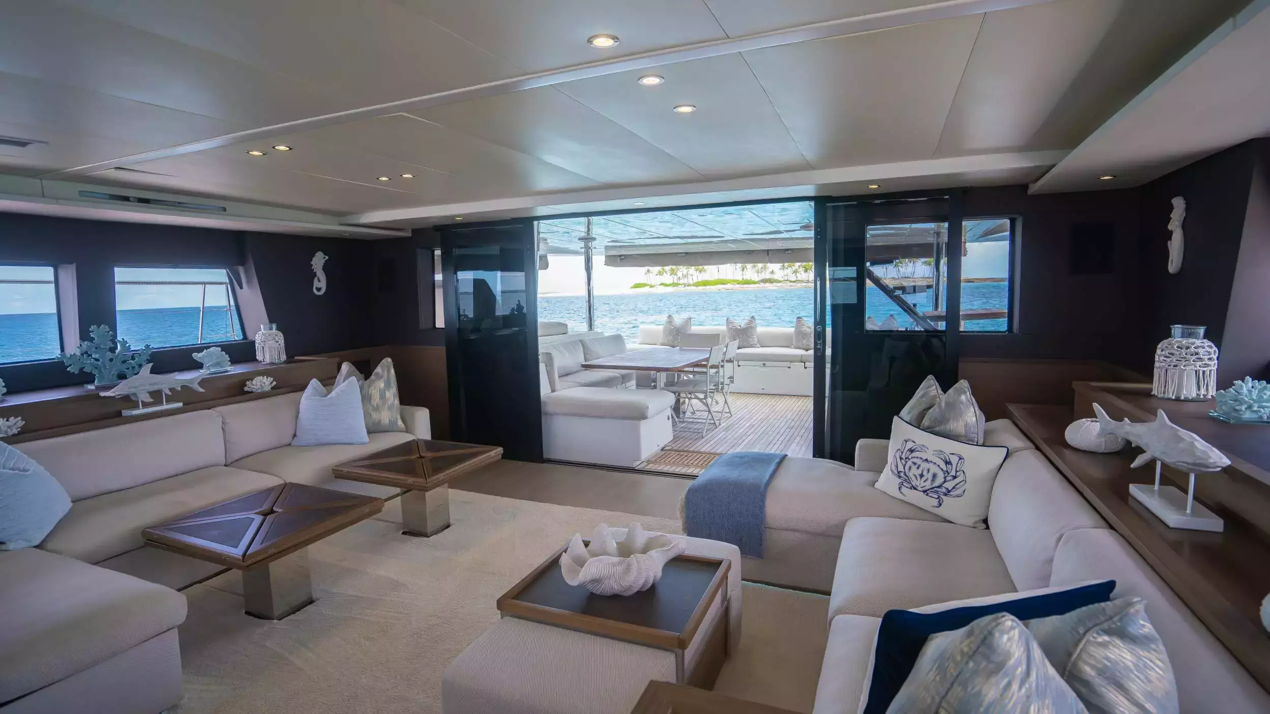 Boat Rental and Yacht Charter at the best yachting destinations around the world