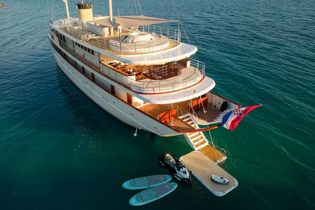 Bellezza by Custom Made - Special Offer for a private Superyacht Charter in Dubrovnik with a crew