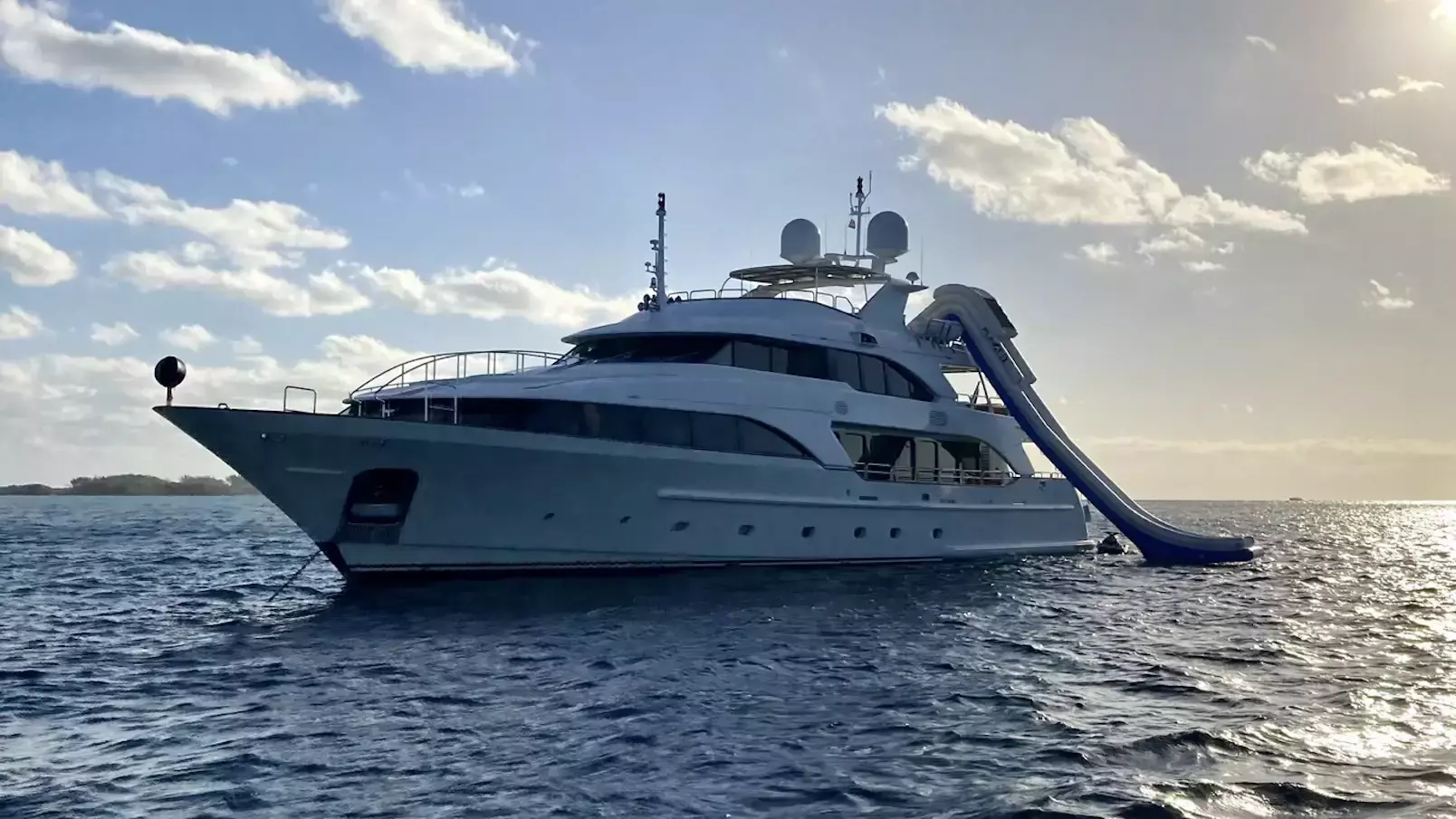 Arthur's Way by Benetti - Special Offer for a private Superyacht Charter in Gros Islet with a crew