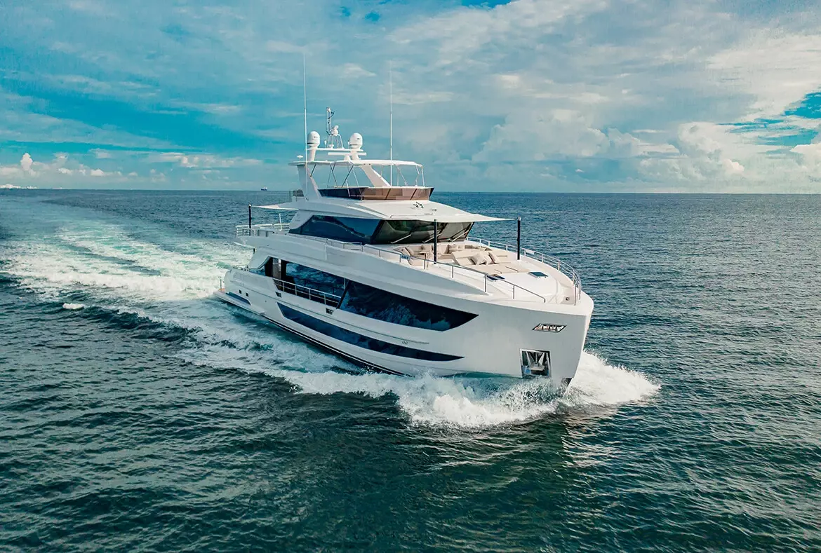 Sea-Renity by Horizon - Top rates for a Charter of a private Superyacht in Martinique