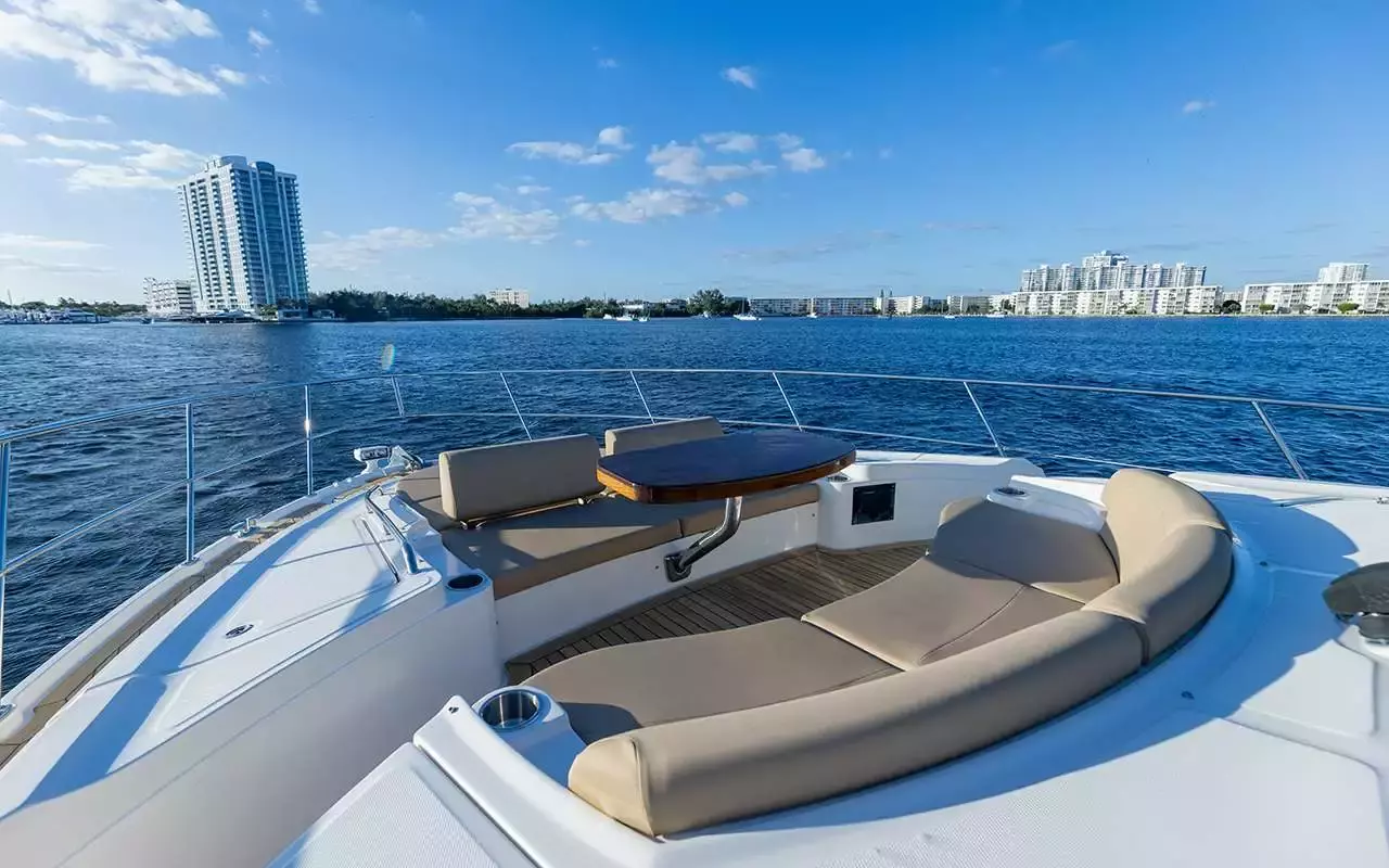 Dreamtime by Sea Ray - Top rates for a Charter of a private Motor Yacht in Bahamas